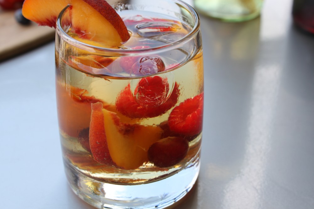 Savida White Close Up