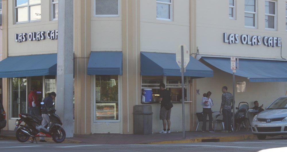 Las Olas Cafe Store Front