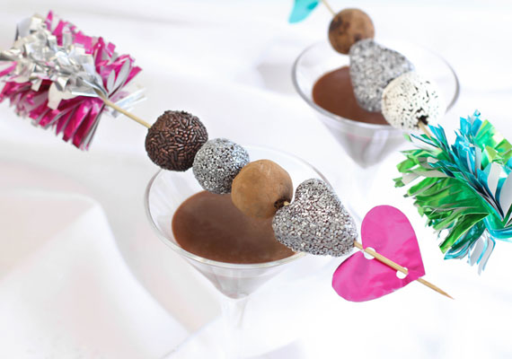 Truffle-skewers-sprinklebakes-heatherbairdforetsy-valentinesday-recipes-etsybaking-large