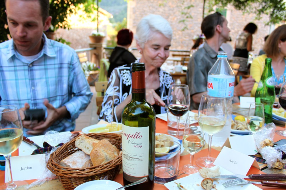 Xelini The Barrigón Dinner Scene