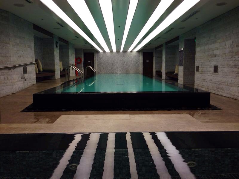 JW Pool Bogotá