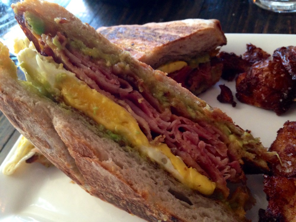 La Sirena Clandestina Breakfast Sandwich