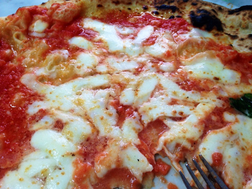 L'Antica Pizzeria Da Michele Napoli Margherita Close Up